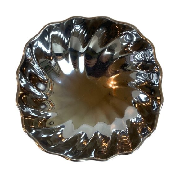 Wilton Armetale Eddy Small Bowl Square Scalloped Edge Shiny Pewter #153004 - Picture 7 of 8